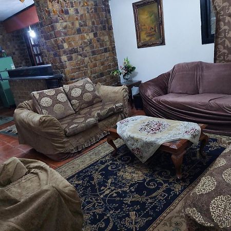 Al Moayad Apartment Near To Genina Mall, Abbas Al Akkad Kairo Eksteriør billede